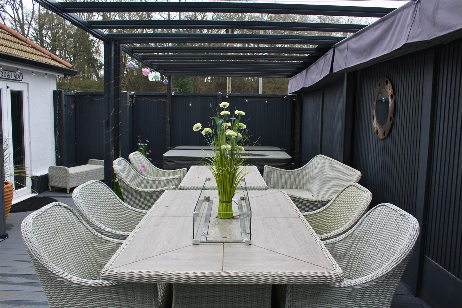 The Sheal , Pant, SY10 9QE For Sale